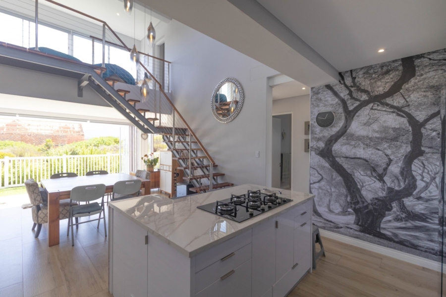 3 Bedroom Property for Sale in Somerset Lakes Western Cape